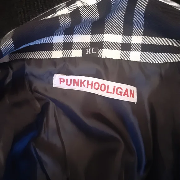 SOLD  on Mercari  Vintage Plaid Sleeved Jacket - Picture 5 of 8